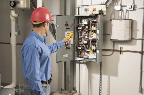 Flike 568 инфракрасный пирометр фотография  фото 5